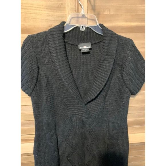 It’s our time Short Sleeve Sweater Dress Size Large Black - Picture 2 of 4